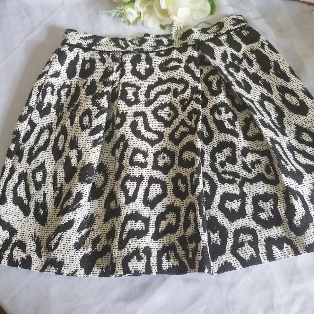 🎈ON SALE🎈SEA LEOPARD PRINTED SKIRT AIZE 6